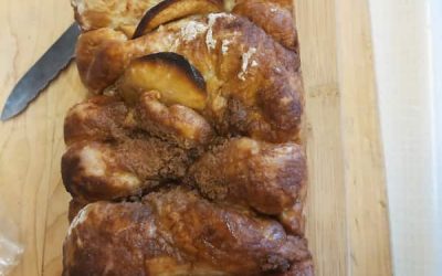Simply Baked’s Most Wanted: The Apple Pull-Apart
